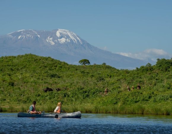 66829882a1522ae5c8444e53_Arusha NP canoeing 2
