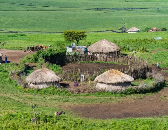 Maasia-Boma-village-4
